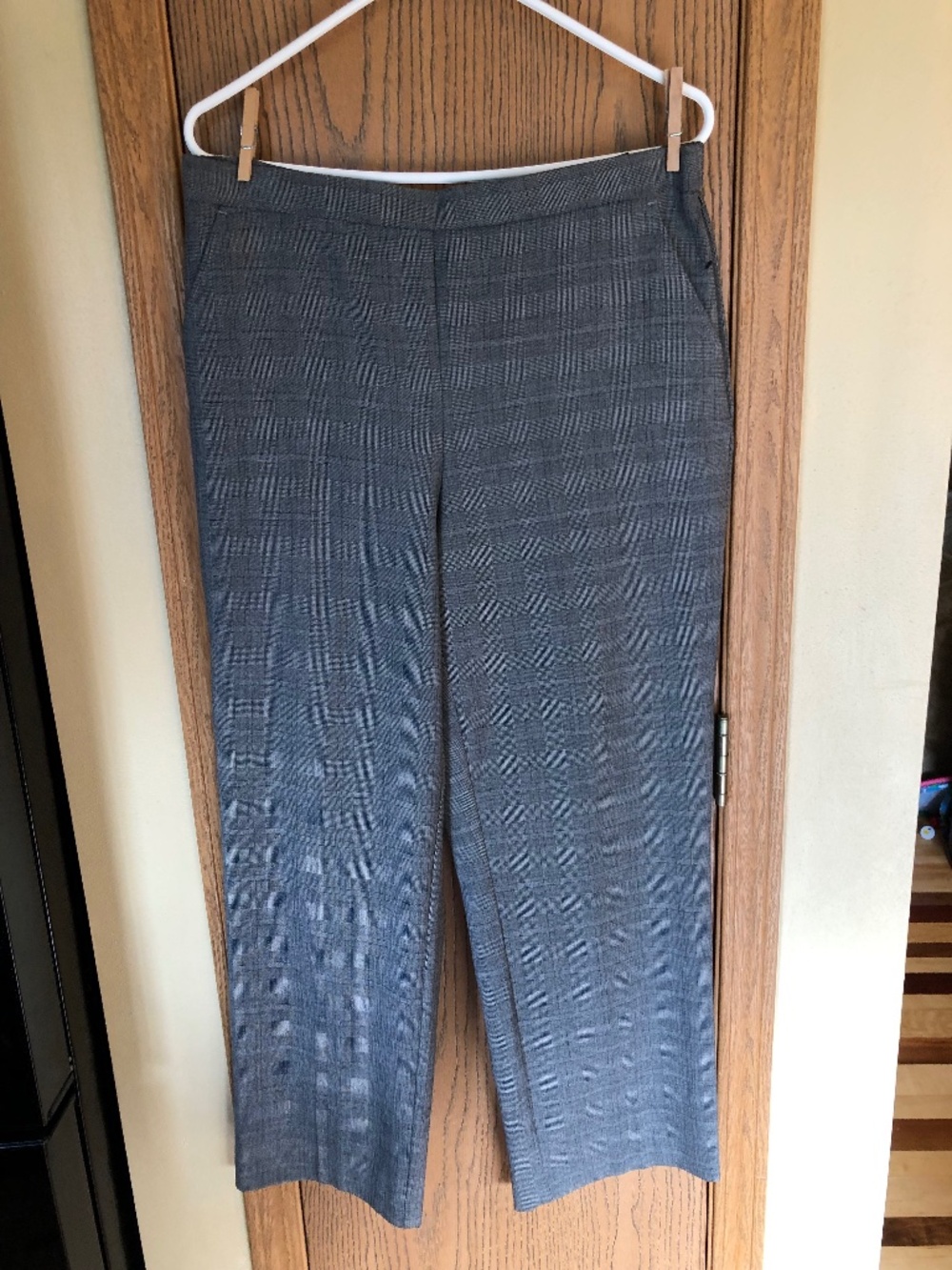 New Gray Dana Buchman straight mid rise women’s dress pants size 12s
